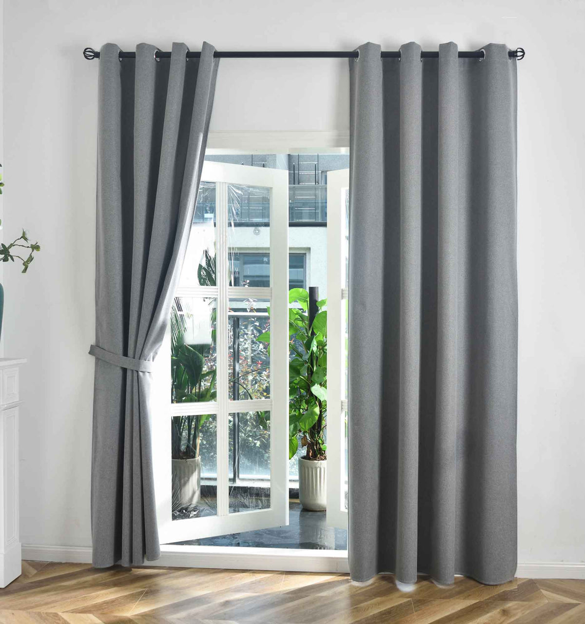 2er Set Verdunkelungsvorhänge Ösen Raffhalter 100% Verdunkelung Blackout »München Dark« Dreischichtige Bindung Fischgrätmuster 202410-2 Grau HxB 225x145 cm Vorhang 202410-2grau | girdainenbox.com