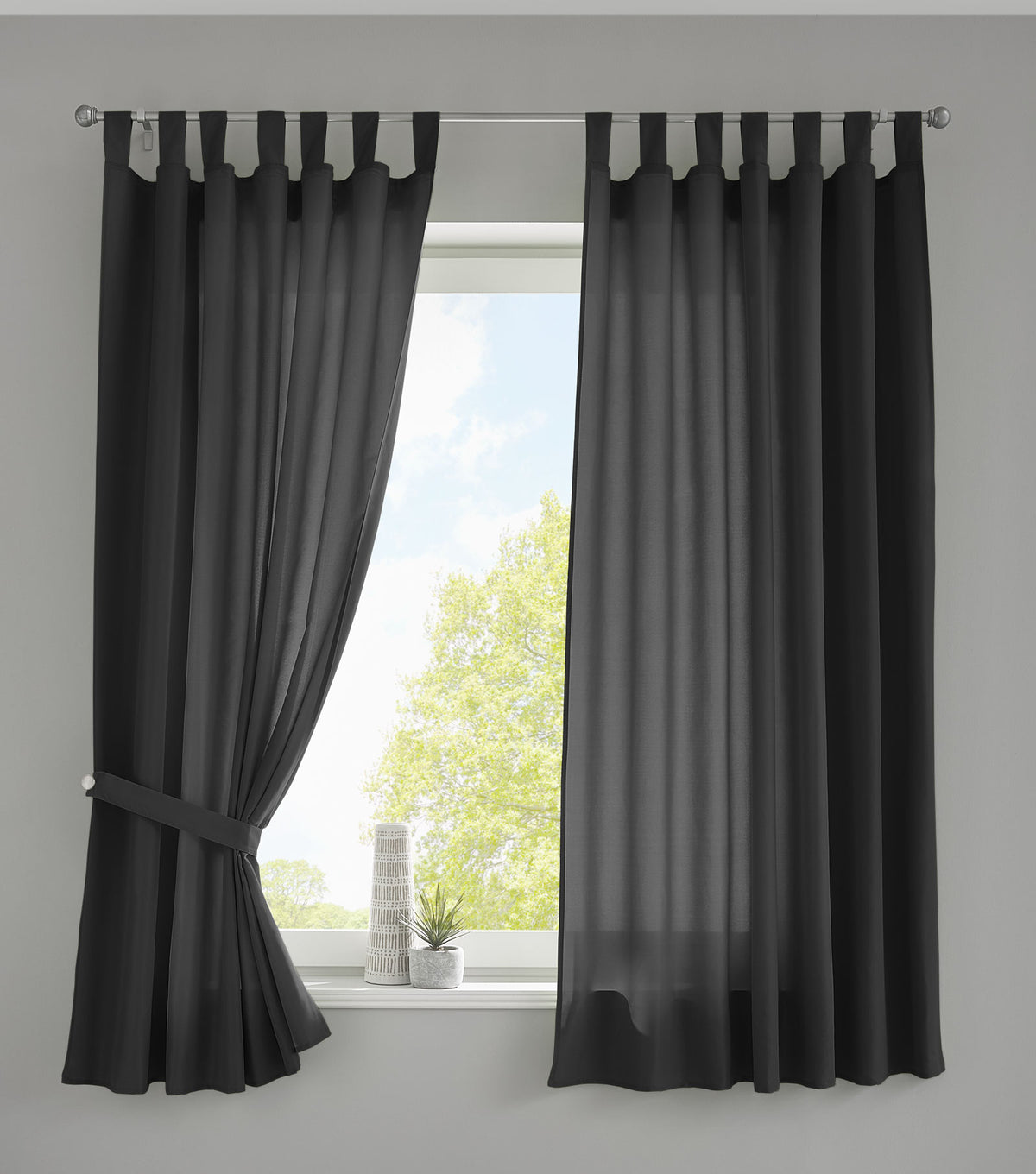 2er Set Vorhänge Schal Schlaufen »Berlin« Microsatin Lichtdurchlässig Kräuselband Uni Matt 20400N2 Schwarz HxB 175x140 cm Vorhang 20400N2schwarz-175_2 | girdainenbox.com