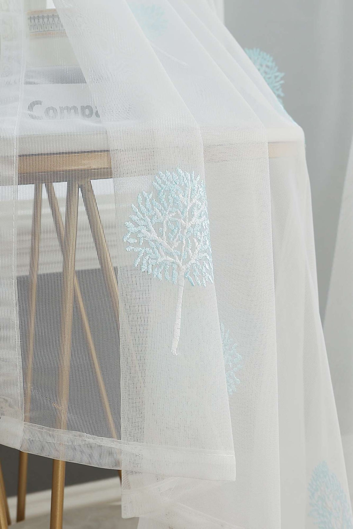 Gardine Raschel Stickerei Design »Florenz« Multiband für Gardinenschiene und Gardinenstange Elegante Fensterdekoration 2023200 Gardinenschal 593A0182 | girdainenbox.com