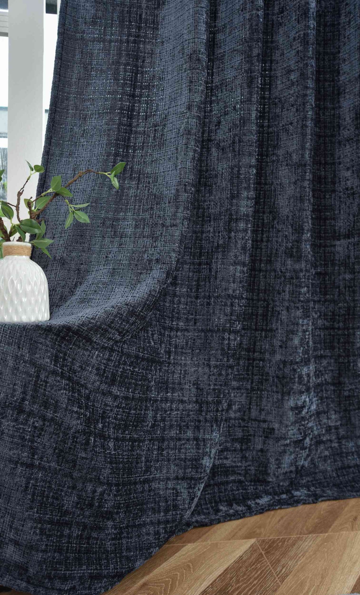 Vorhang Chenille Jacquard »RIGA« mit Multiband-Aufhängung Luxuriöser Stil für Ihr Zuhause 2023500 Vorhang Img1470 | girdainenbox.com