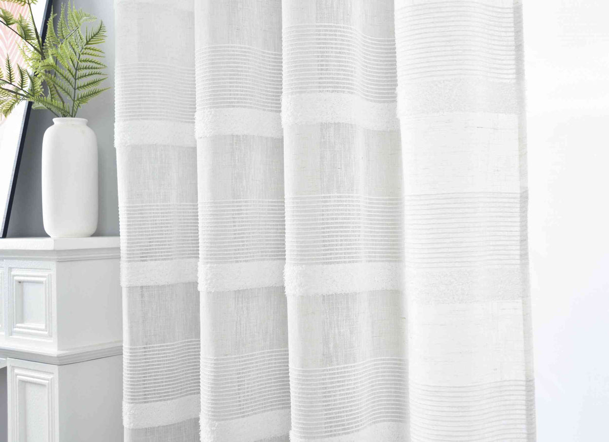 2er Set Halbtransparente Gardine mit Ösen HxB 245x140 cm Natur Meliert »Halle« Chenille Leinenbindung Lichtdurchlässig Halbtransparent 202480-2 Gardinenschal Img6445_437e8688-15dd-4fc8-8945-a4b5b4e48fd4 | girdainenbox.com
