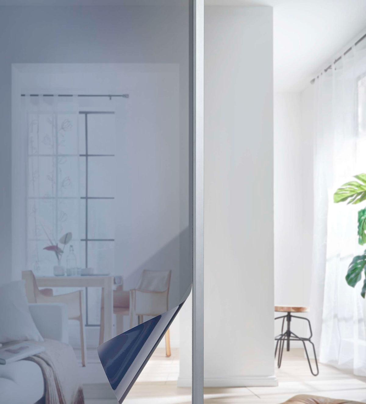 Fensterfolie selbsthaftend Sichtschutzfolie Anti-UV statische Haftung Folie selbstklebend 201916000 Solar UV Schwarz 90x200 cm Folien 201916000solar_uv_schwarz_c9d09203-a6e2-43df-b78b-c68a652042df | girdainenbox.com