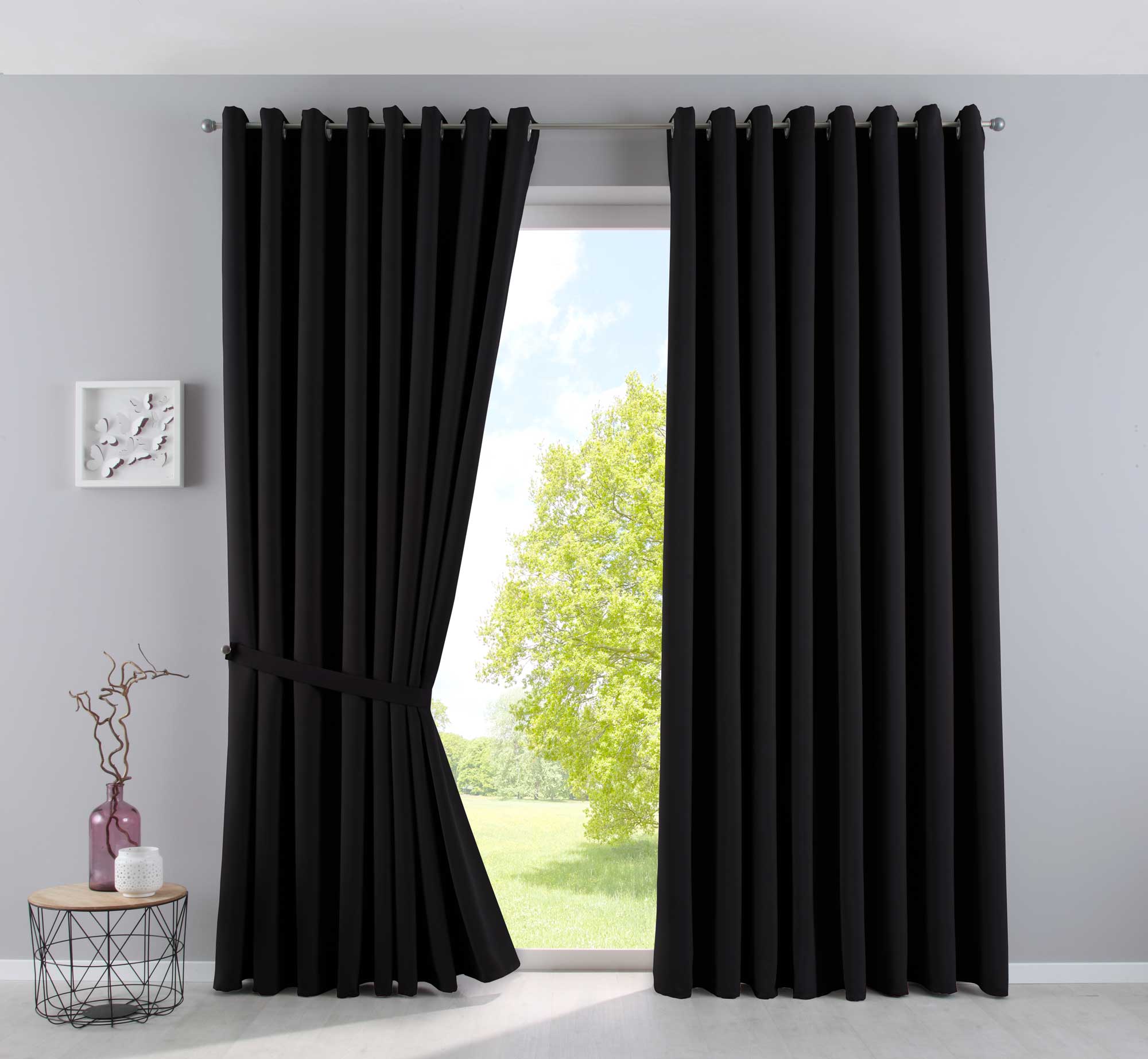 Vorhänge Blickdicht »NewYork« 2er-Pack Thermo-Gardinen Verdunkelungsvorhang Blackout Ösen schalldämmend UV-Schutz Raffhalter 201920600-2 Schwarz HxB 225x295 cm Vorhang Set 201920600-2schwarz-295 | girdainenbox.com