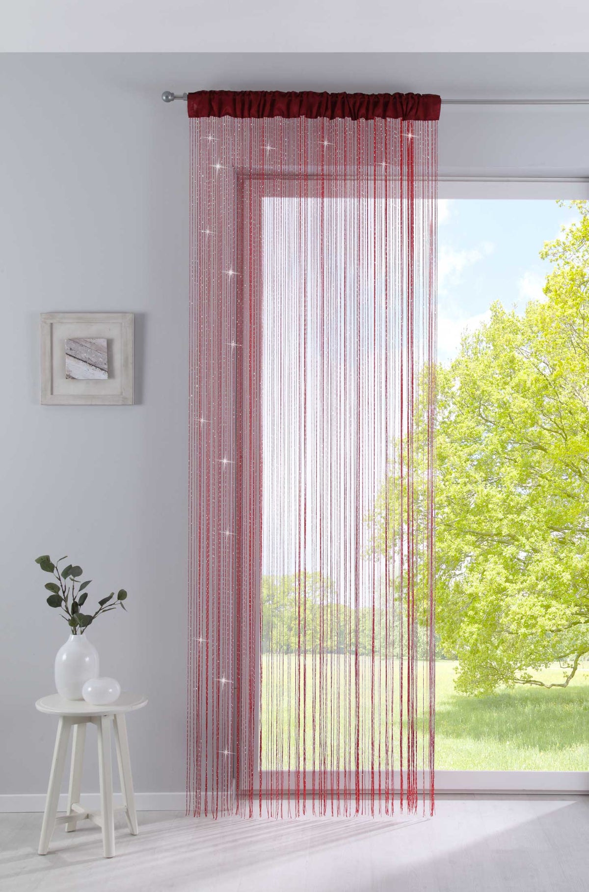 Fadengardine mit Tunneldurchzug und eingenähtem Kräuselband, geeignet für Gardinenstangen und Gardinenschienen Fadenvorhang Fadenstore Raumteiler 20303CN Rot Lurex HxB 250x140 cm Fadengardine 20303CNrot_lurex_70e995b8-1929-42a6-b7f2-24712488a9de | girdainenbox.com