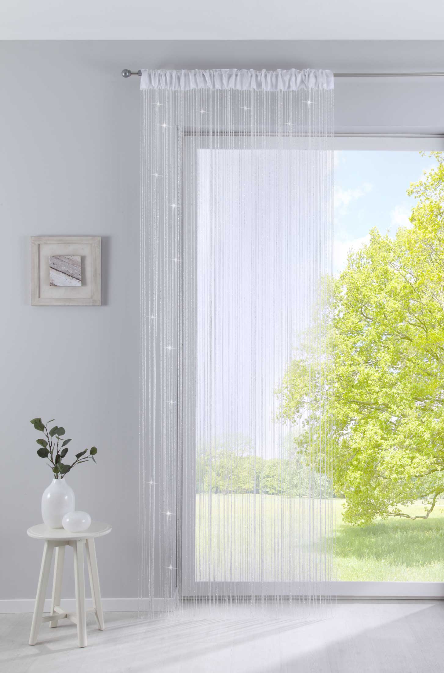 Fadengardine mit Tunneldurchzug und eingenähtem Kräuselband, geeignet für Gardinenstangen und Gardinenschienen Fadenvorhang Fadenstore Raumteiler 20303CN Weiß Lurex HxB 250x90 cm Fadengardine 20303CNweiss_lurex_eb48884e-67d0-4931-9e79-9b6ff4bd191c | girdainenbox.com