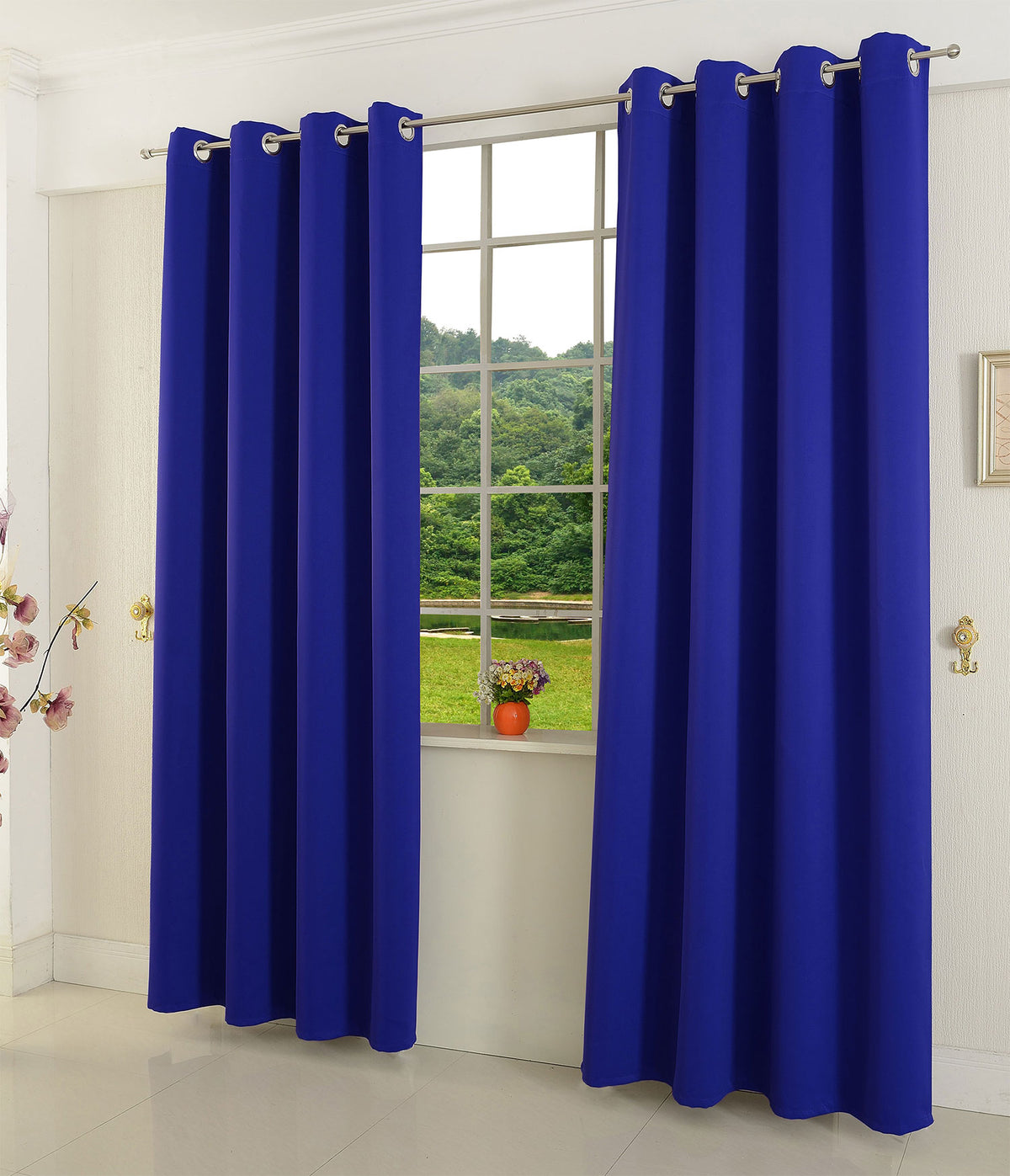 Verdunkelungsvorhang Ösen matt uni Farben blickdicht Blackout 20600 Royalblau 245x135 (HxB) Vorhang 20600royalblau_3bd6e055-e26b-4310-974a-9f13b6363e2e | girdainenbox.com