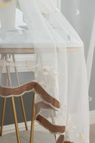 Gardine Raschel Stickerei Design »Florenz« Multiband für Gardinenschiene und Gardinenstange Elegante Fensterdekoration 2023200 Gardinenschal 593A0172 | girdainenbox.com