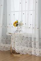 Gardine Raschel Stickerei Design »Florenz« Multiband für Gardinenschiene und Gardinenstange Elegante Fensterdekoration 2023200 Gardinenschal 593A0187 | girdainenbox.com