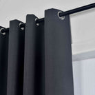 Verdunkelungsvorhang Ösen Raffhalter 100% Verdunkelung Blackout »München Dark« Dreischichtige Bindung Fischgrätmuster 202410 Vorhang DSC_4291 | girdainenbox.com